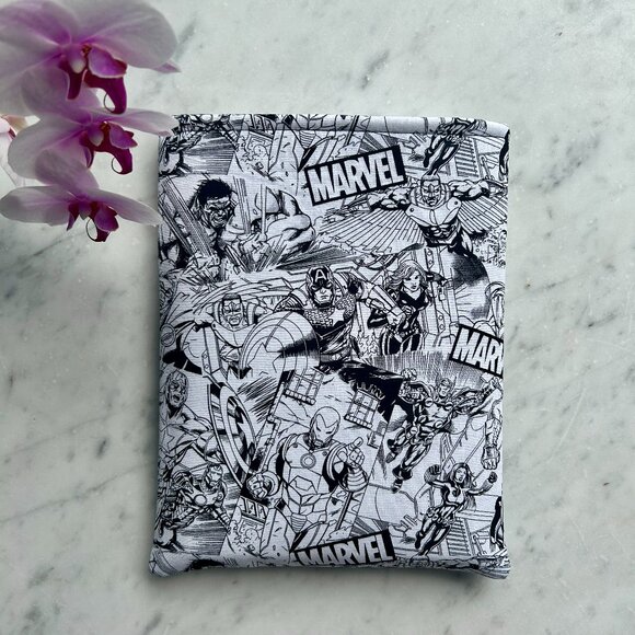Hand Made Marvel Series Book Sleeve | Book Cover | Gifts for HIM - Picture 1 of 4